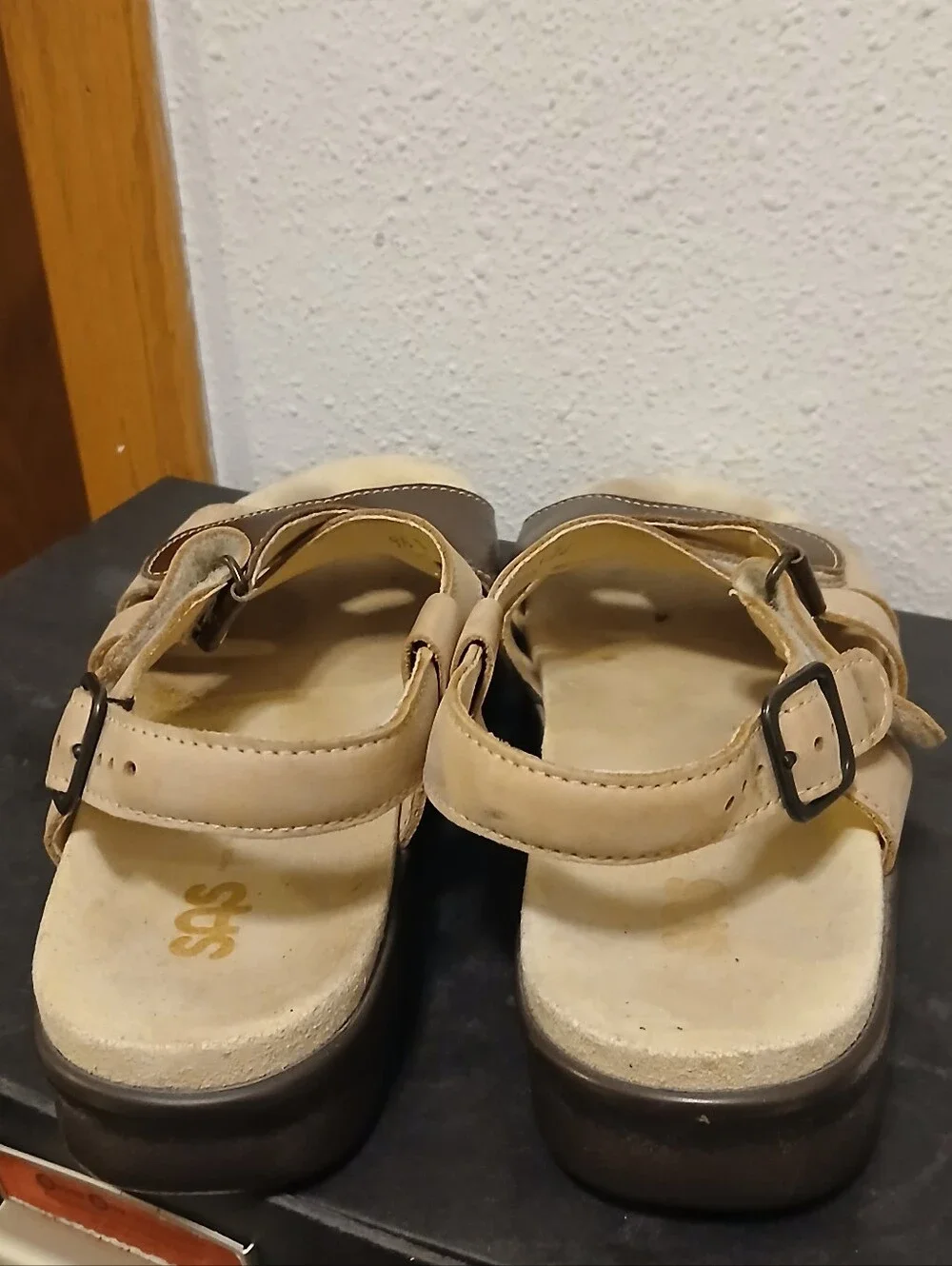 SAS San Antonio Shoemakers Two-Tone Brown Leather Comfort Sandals Size 9.5 N